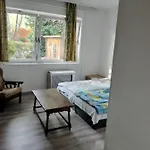 Balassa House Apartman *