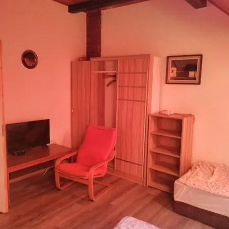 Balassa House Apartman *